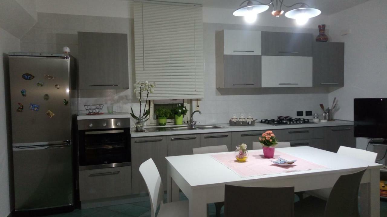 A Casa Di Elena Apartment Алкамо Екстериор снимка